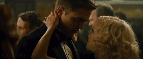 Reese Witherspoon ja Robert Pattinson (Vesi elevantidele)